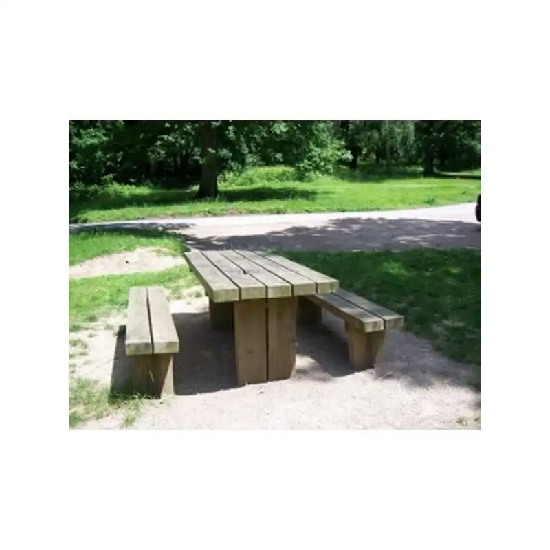 woodland-bench-with-benches